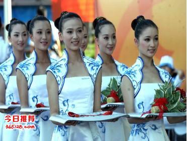 專(zhuān)業(yè)禮儀慶典服務(wù) 整合模特、主持與會(huì)展資源，打造卓越活動(dòng)體驗(yàn)